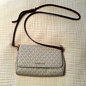 Michael Kors Crossbody Logo Jet Set Bag White